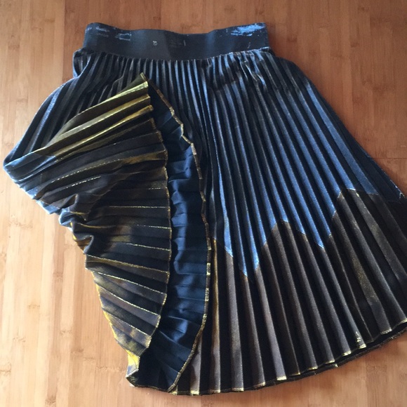 Anthropologie skirt - Picture 6 of 8